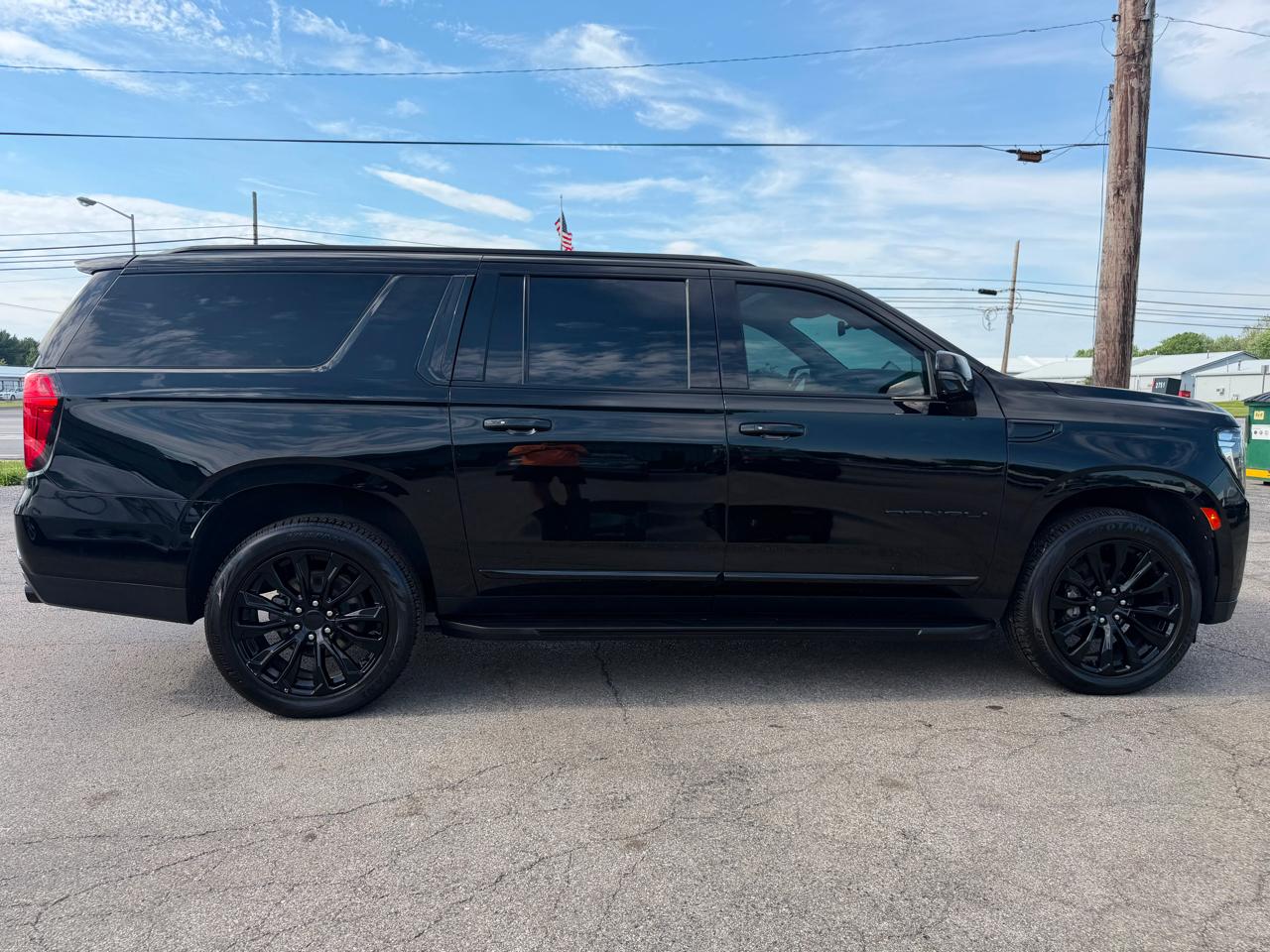 GMC Yukon XL 4WD 4dr Denali 2021