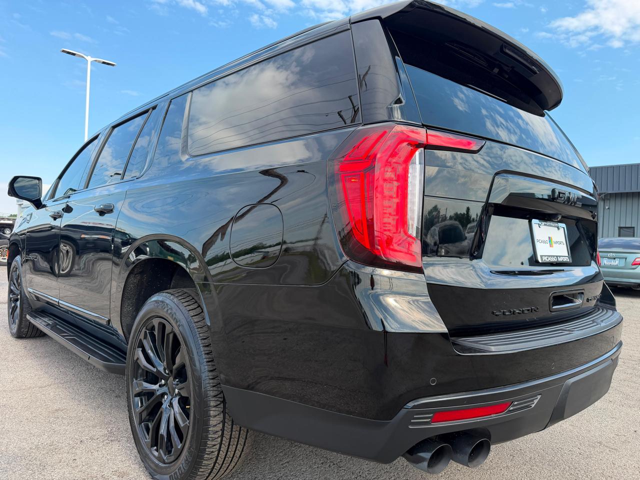 GMC Yukon XL 4WD 4dr Denali 2021