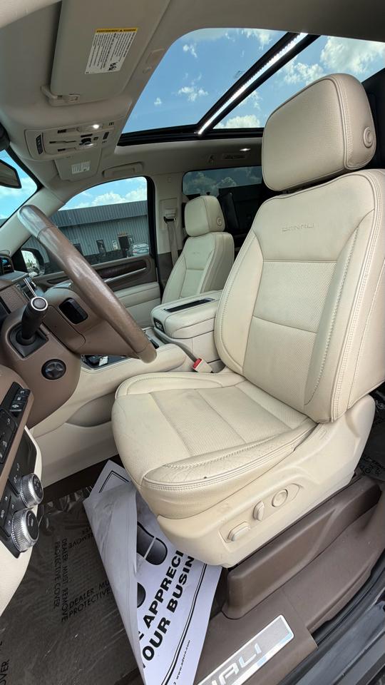 GMC Yukon XL 4WD 4dr Denali 2021
