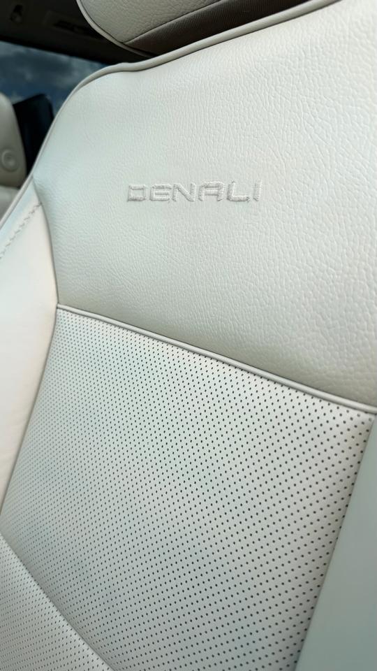 GMC Yukon XL 4WD 4dr Denali 2021