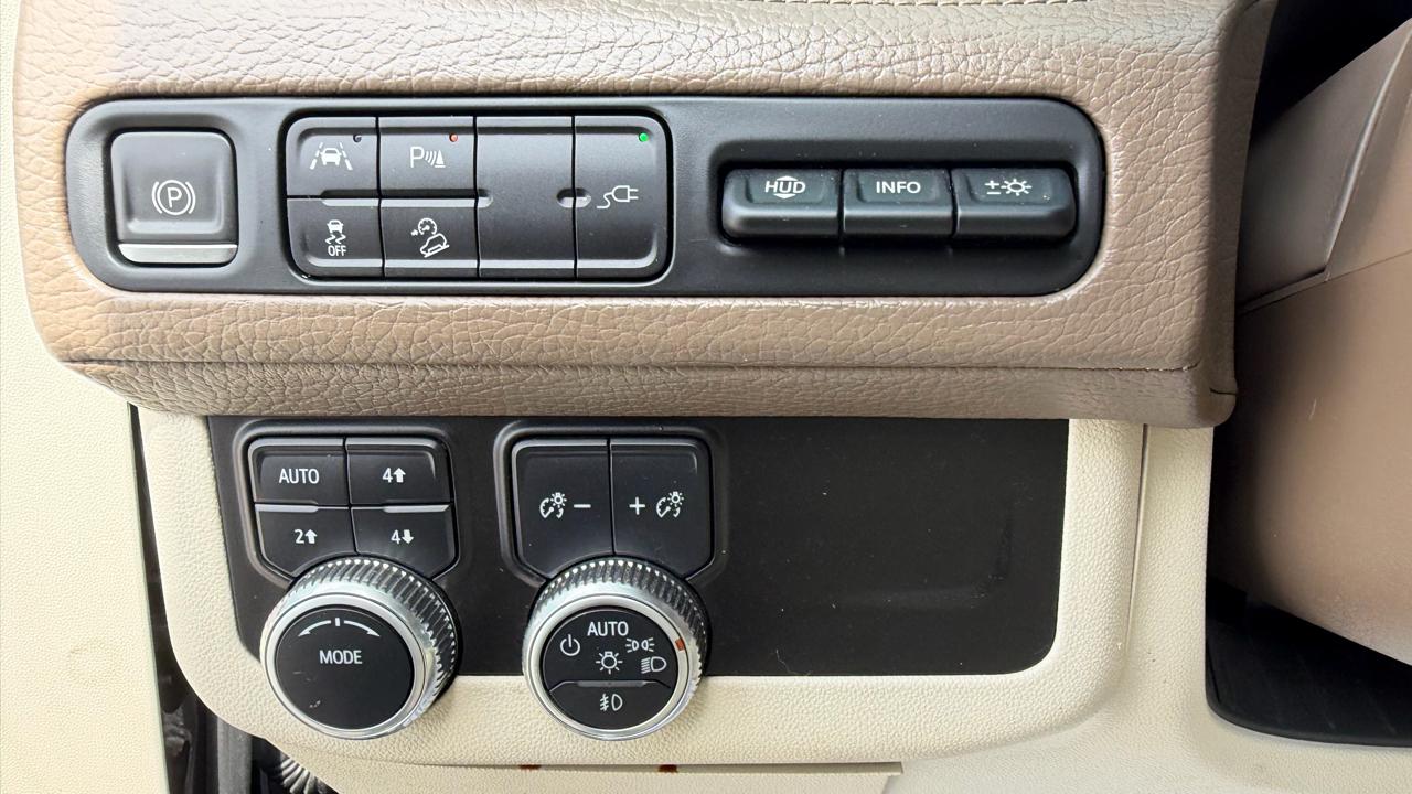 GMC Yukon XL 4WD 4dr Denali 2021