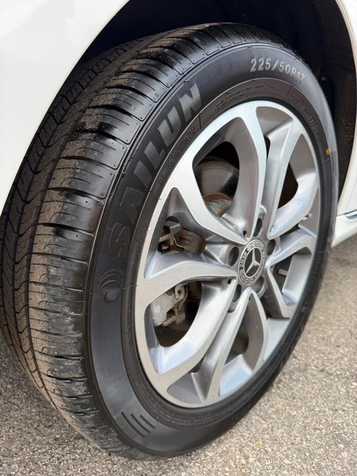 Mercedes-Benz C-Class C 300 4MATIC Sedan 2018
