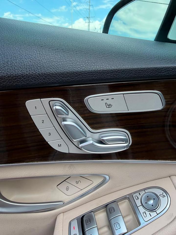 Mercedes-Benz C-Class C 300 4MATIC Sedan 2018