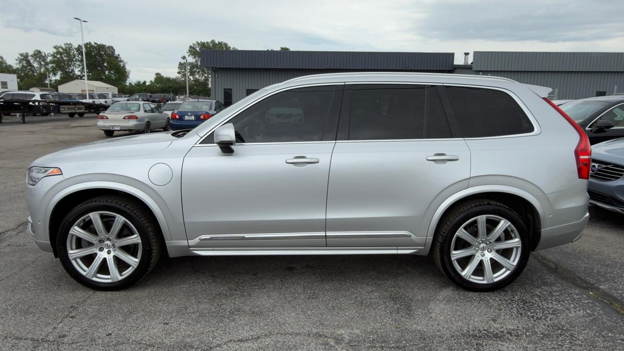 Volvo XC90 T8 eAWD Plug-In Hybrid 7-Passenger Inscription 2017