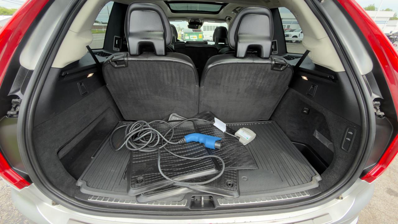 Volvo XC90 T8 eAWD Plug-In Hybrid 7-Passenger Inscription 2017