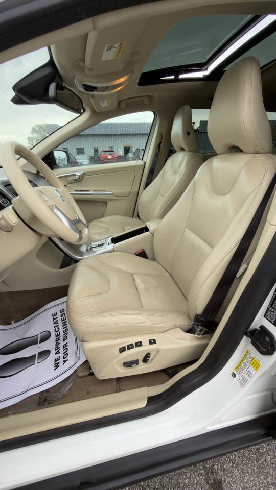 Volvo XC60 4dr 3.2L 2012
