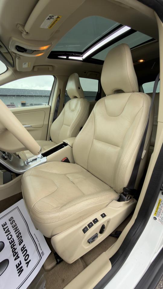 Volvo XC60 4dr 3.2L 2012