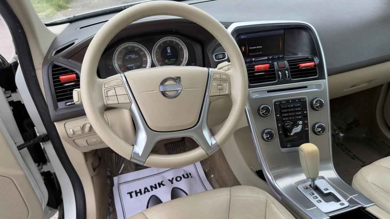 Volvo XC60 4dr 3.2L 2012