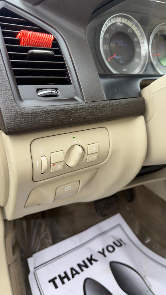 Volvo XC60 4dr 3.2L 2012