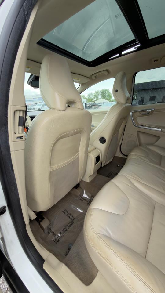 Volvo XC60 4dr 3.2L 2012