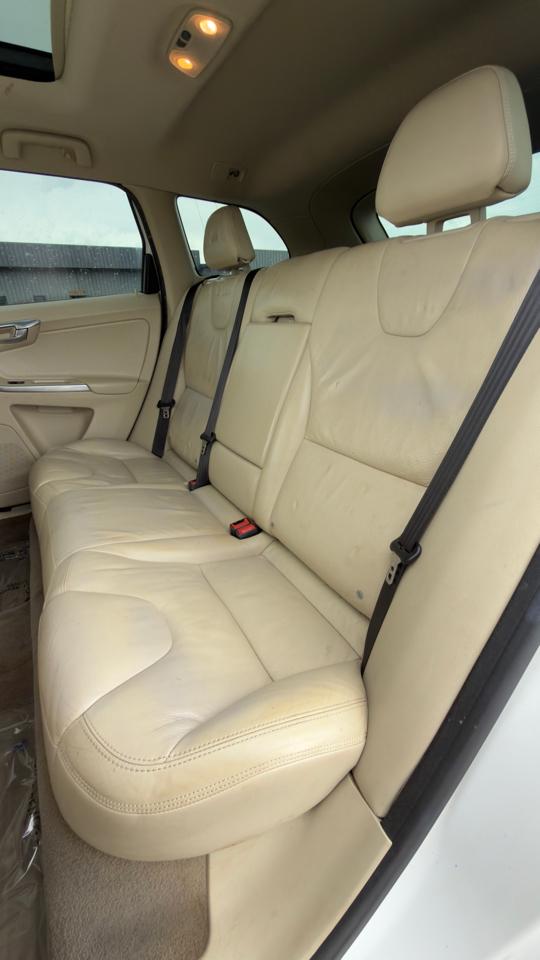 Volvo XC60 4dr 3.2L 2012