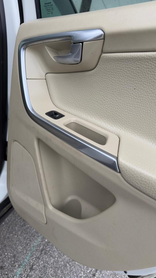 Volvo XC60 4dr 3.2L 2012
