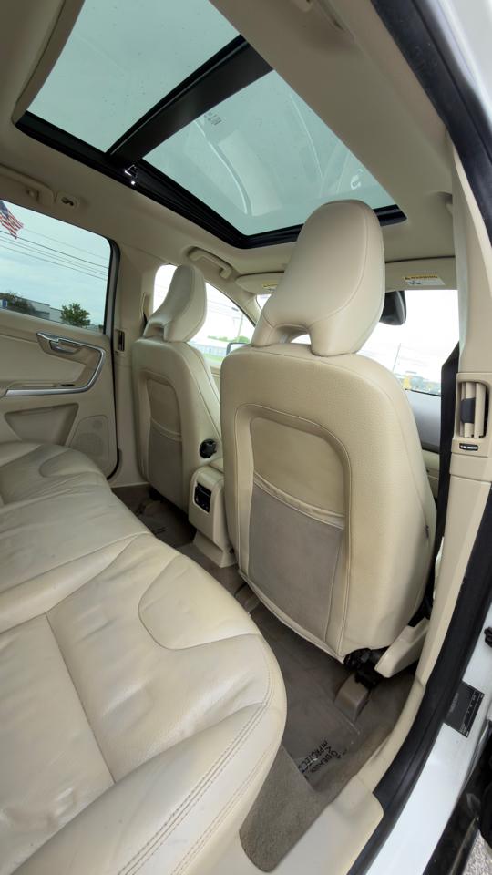Volvo XC60 4dr 3.2L 2012