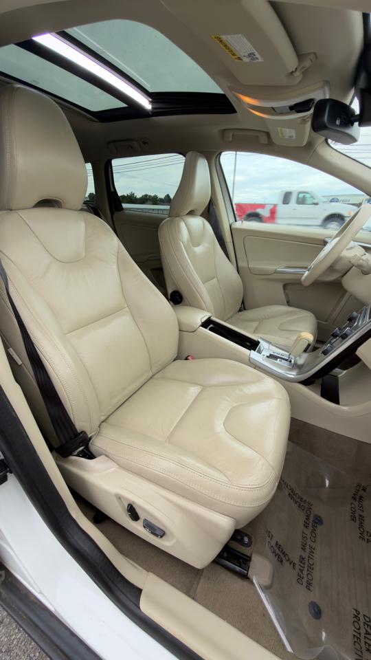 Volvo XC60 4dr 3.2L 2012