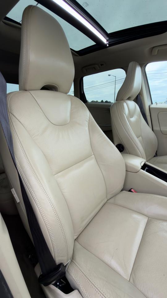 Volvo XC60 4dr 3.2L 2012