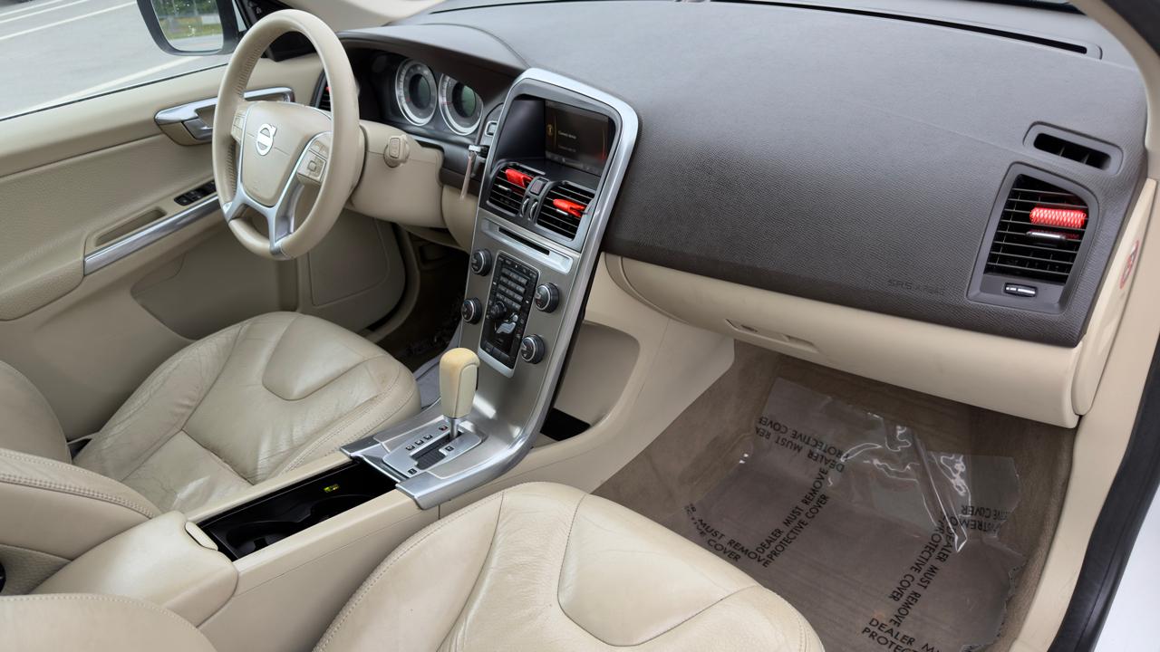 Volvo XC60 4dr 3.2L 2012