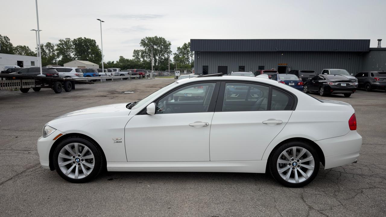 BMW 3 Series 4dr Sdn 328i xDrive AWD SULEV 2009