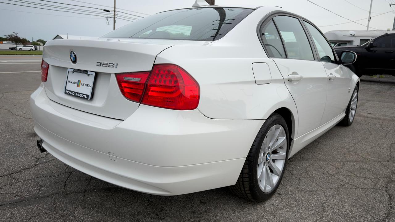 BMW 3 Series 4dr Sdn 328i xDrive AWD SULEV 2009