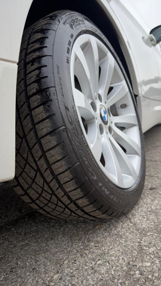 BMW 3 Series 4dr Sdn 328i xDrive AWD SULEV 2009