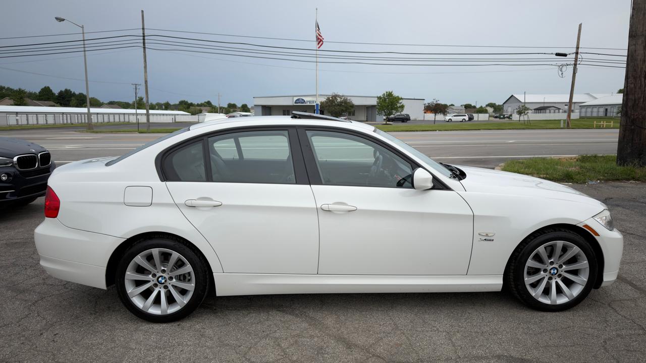 BMW 3 Series 4dr Sdn 328i xDrive AWD SULEV 2009