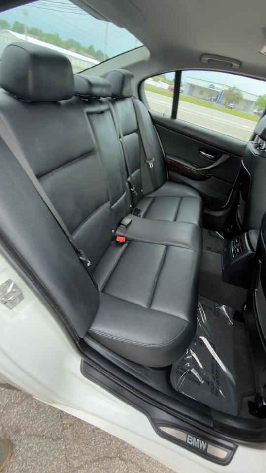 BMW 3 Series 4dr Sdn 328i xDrive AWD SULEV 2009
