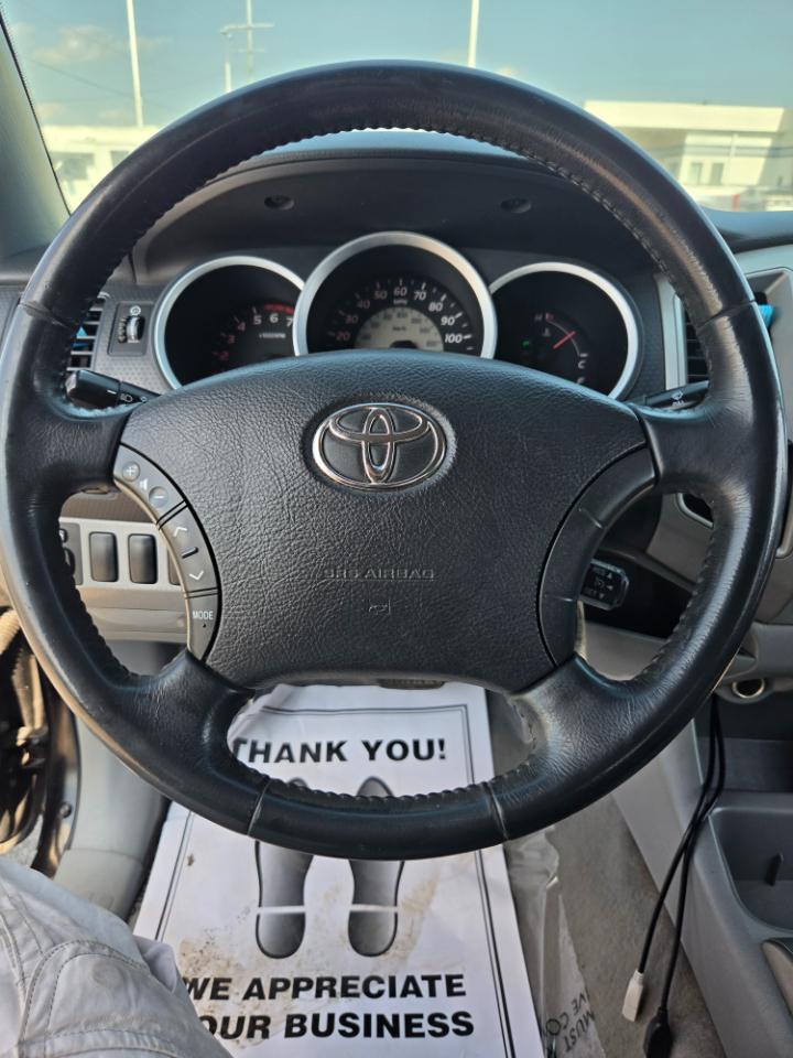 Toyota Tacoma Double 141" PreRunner Auto (Natl) 2005
