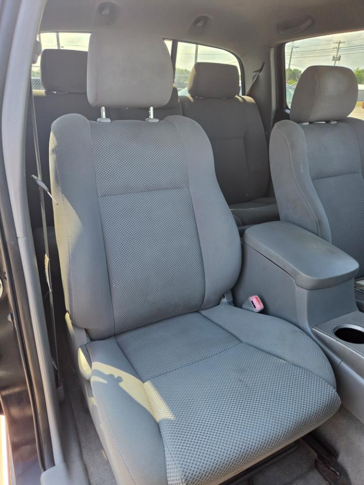 Toyota Tacoma Double 141" PreRunner Auto (Natl) 2005
