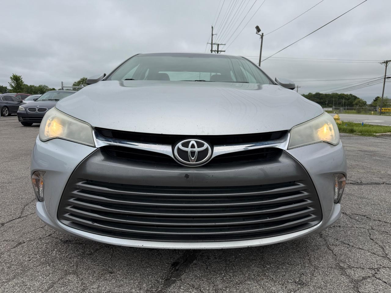 Toyota Camry 4dr Sdn I4 Auto LE (Natl) 2015
