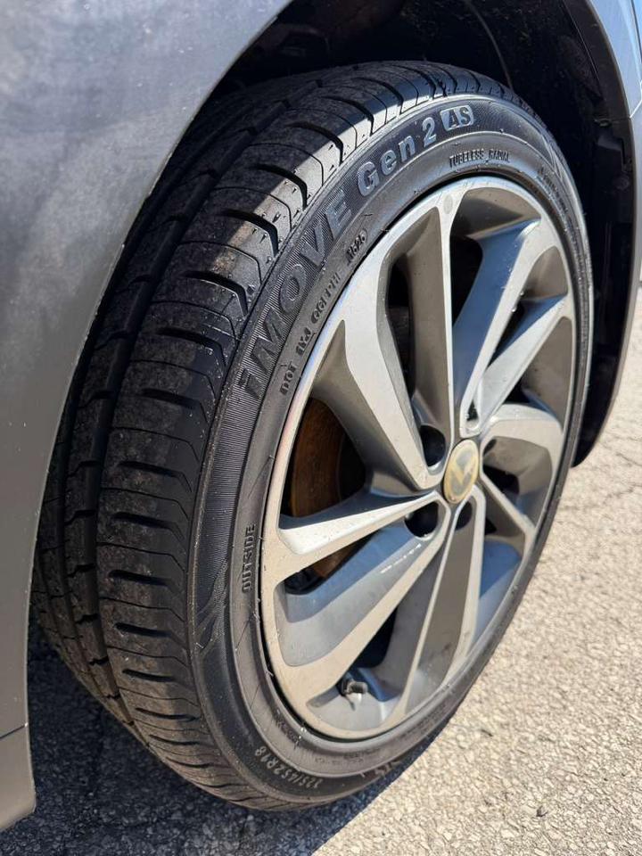 Kia Niro Touring FWD 2018