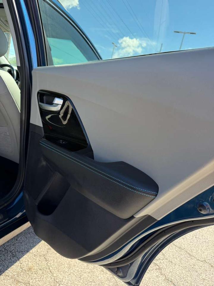Kia Niro Touring FWD 2018