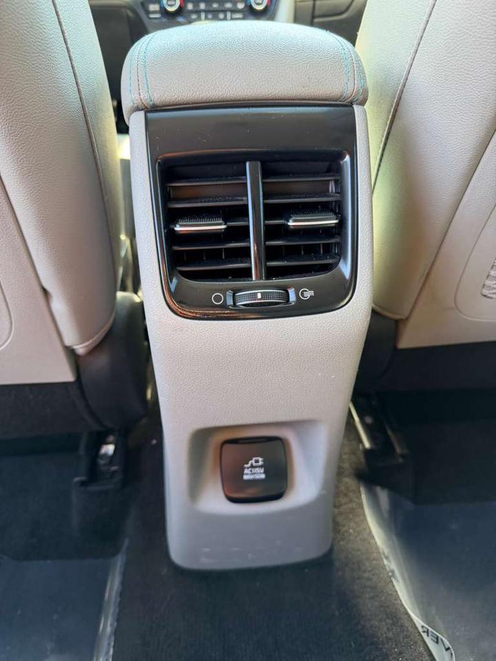 Kia Niro Touring FWD 2018