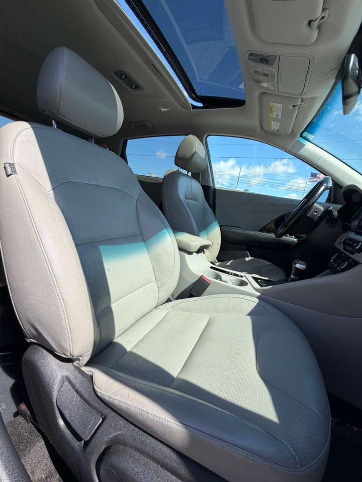 Kia Niro Touring FWD 2018