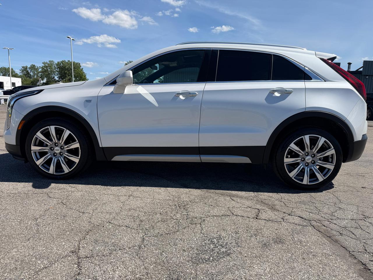 Cadillac XT4 FWD 4dr Premium Luxury 2019