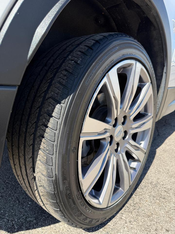 Cadillac XT4 FWD 4dr Premium Luxury 2019