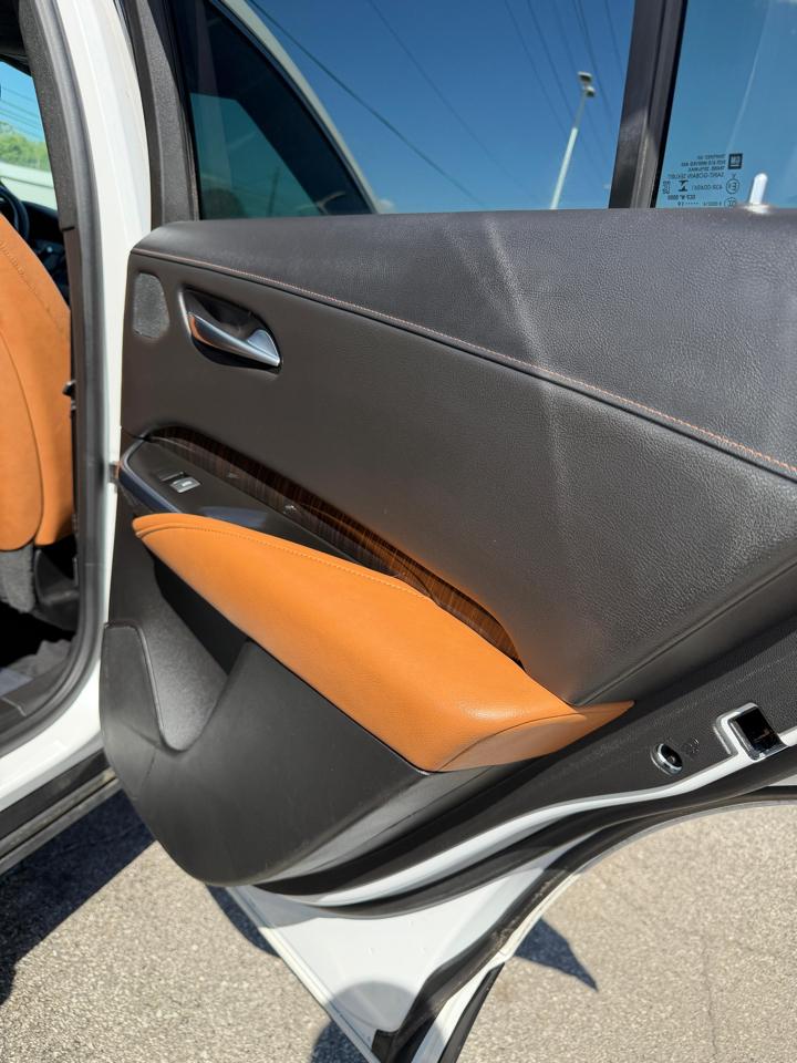 Cadillac XT4 FWD 4dr Premium Luxury 2019