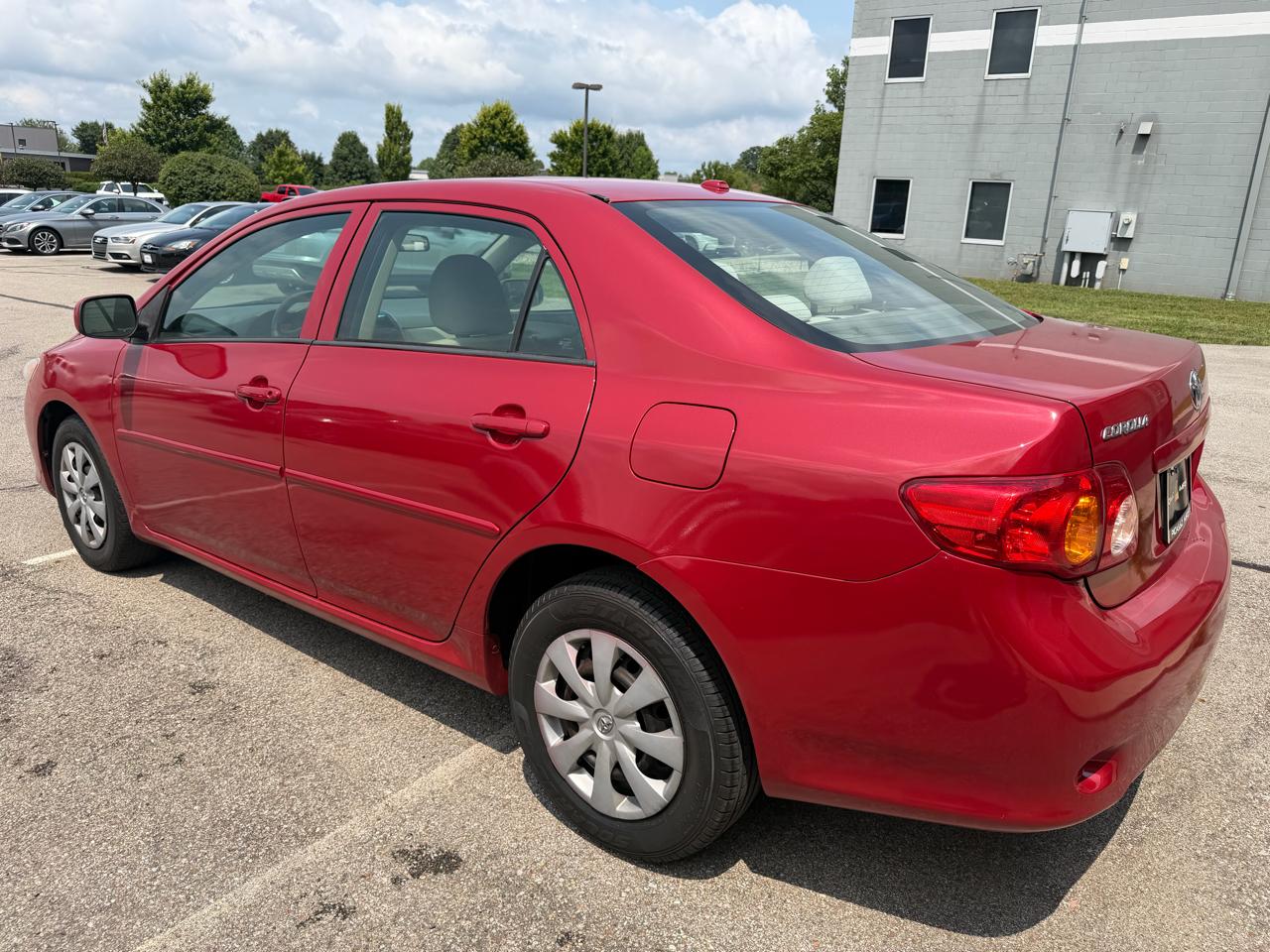 Toyota Corolla 4dr Sdn Auto LE (Natl) 2009