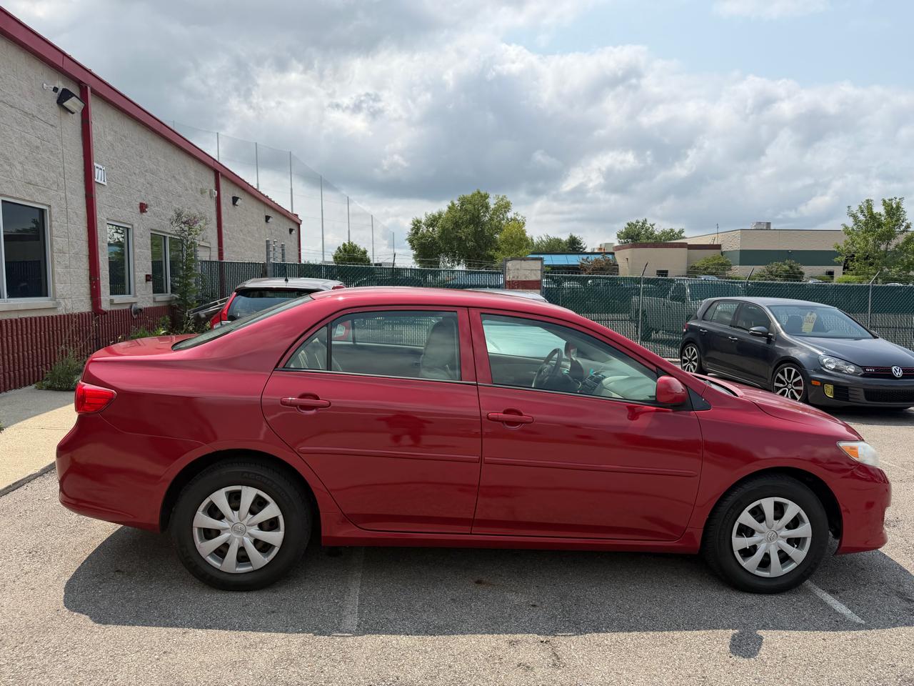 Toyota Corolla 4dr Sdn Auto LE (Natl) 2009