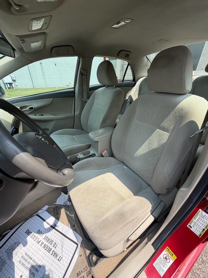 Toyota Corolla 4dr Sdn Auto LE (Natl) 2009