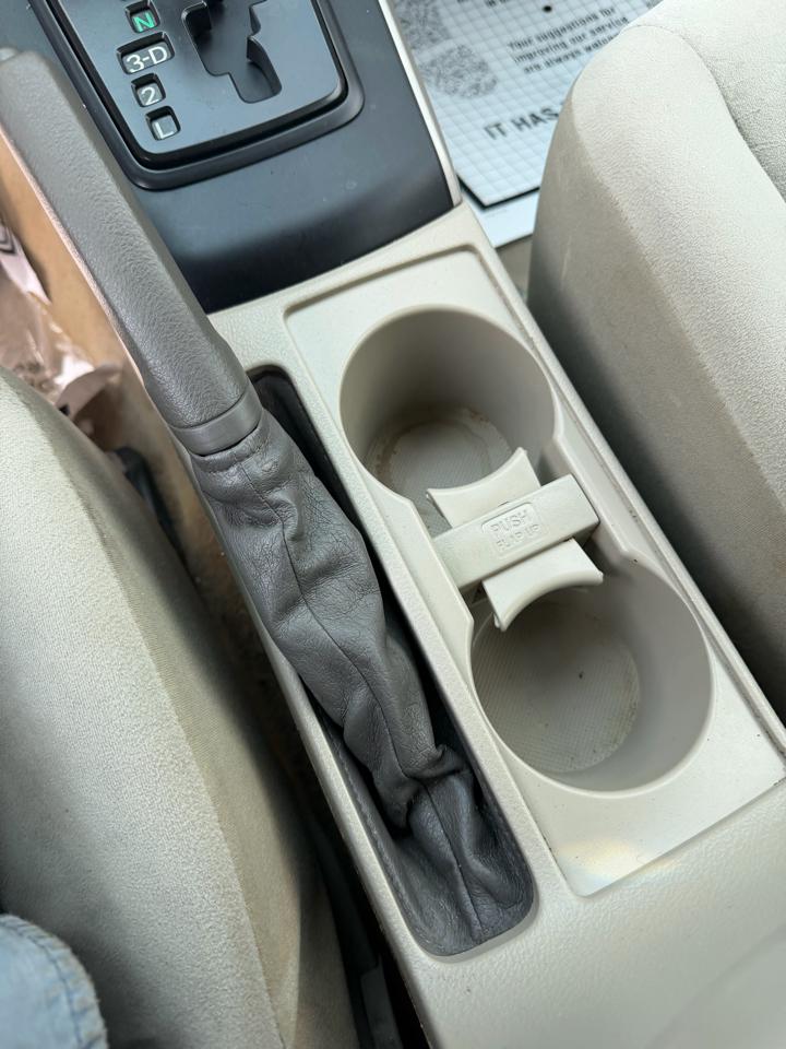 Toyota Corolla 4dr Sdn Auto LE (Natl) 2009