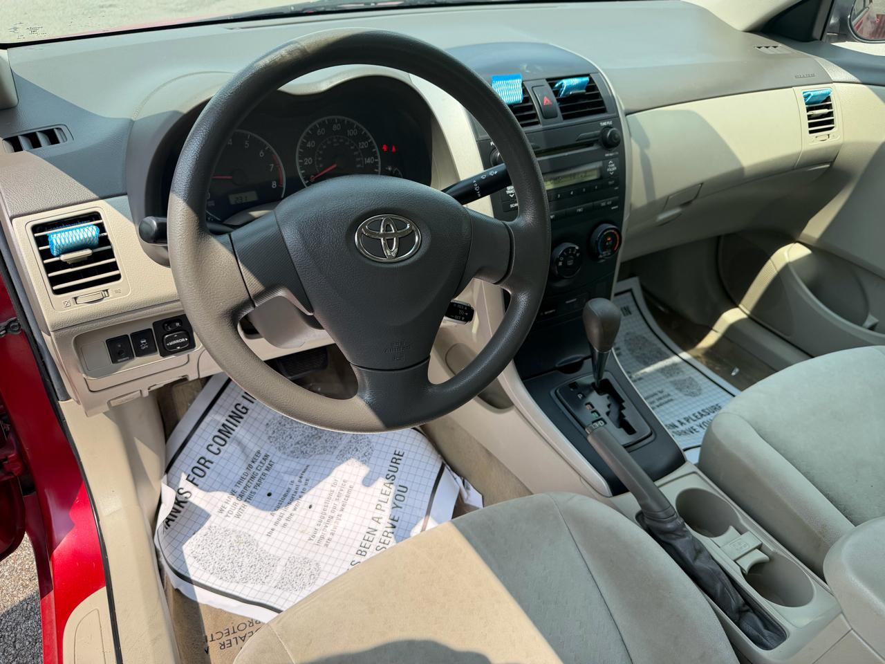 Toyota Corolla 4dr Sdn Auto LE (Natl) 2009
