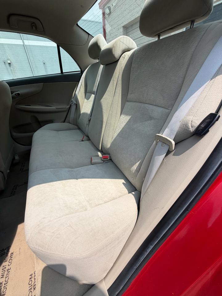 Toyota Corolla 4dr Sdn Auto LE (Natl) 2009