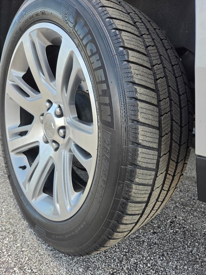 Cadillac Escalade 4WD 4dr Premium Collection 2016