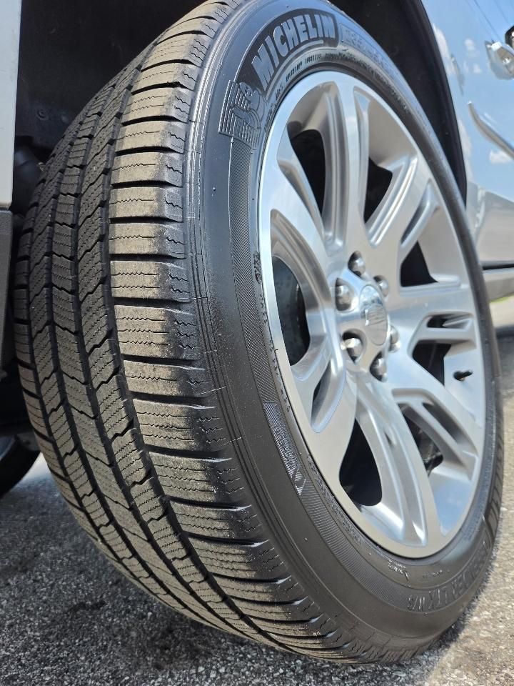Cadillac Escalade 4WD 4dr Premium Collection 2016