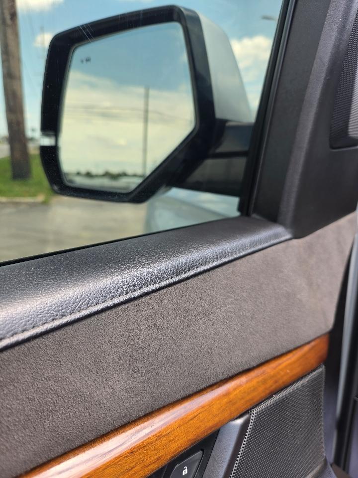 Cadillac Escalade 4WD 4dr Premium Collection 2016