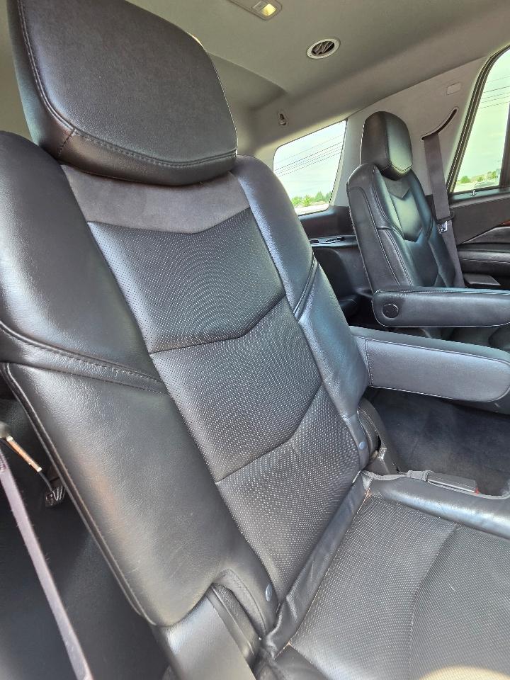 Cadillac Escalade 4WD 4dr Premium Collection 2016