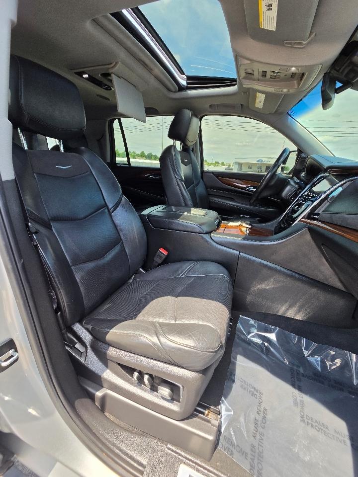 Cadillac Escalade 4WD 4dr Premium Collection 2016