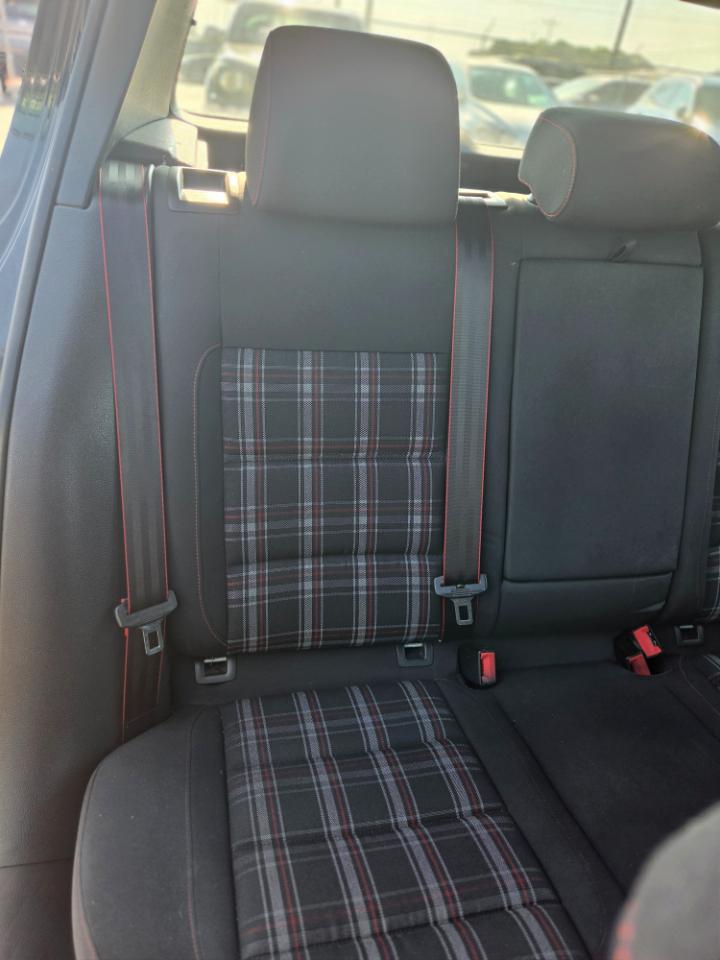 Volkswagen GTI 4dr HB DSG Driver's Edition PZEV 2014