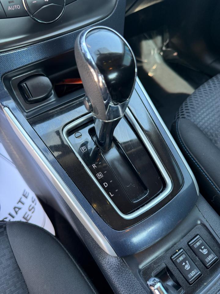 Nissan Sentra SR CVT 2019