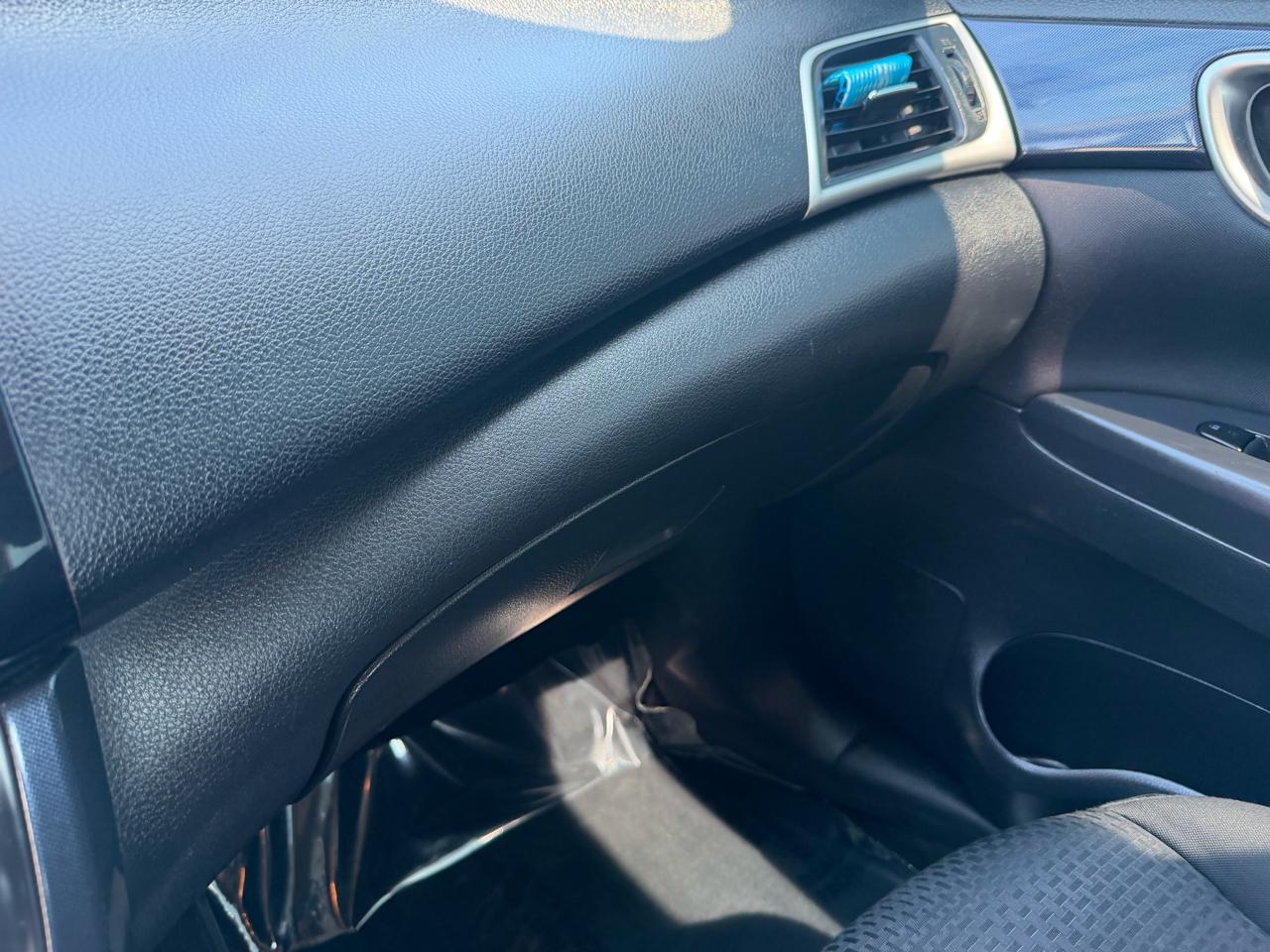 Nissan Sentra SR CVT 2019