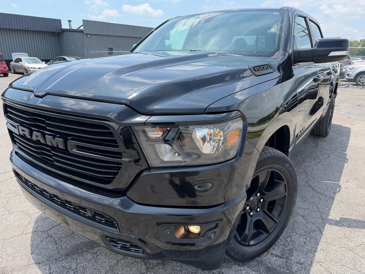 RAM 1500 Big Horn 4x4 Crew Cab 5'7" Box 2021